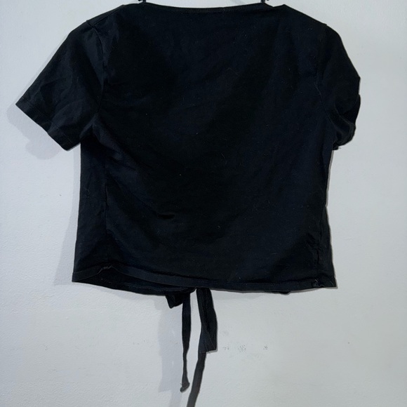 Brandy Melville Black Short Sleeve Tie Front Crop Blouse - Picture 5 of 5
